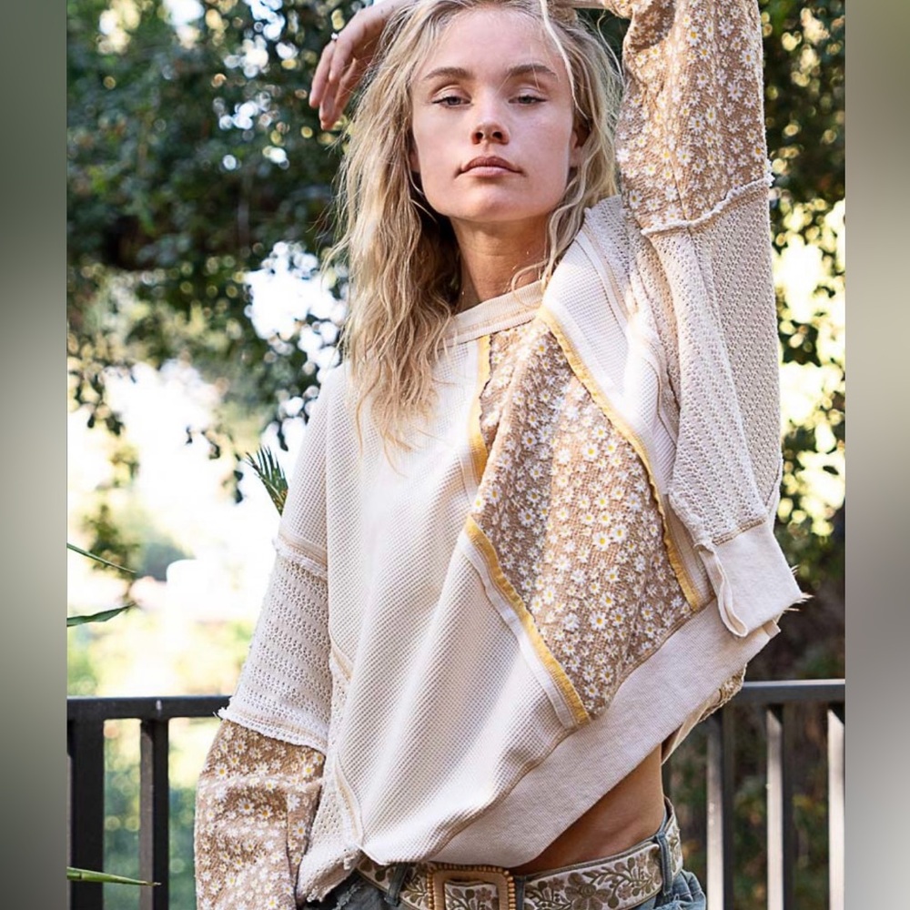 11. POL OVERSIZED Boho Patchwork WAFFLE CREWNECK Eggshell FLORAL - Picture 2 of 3